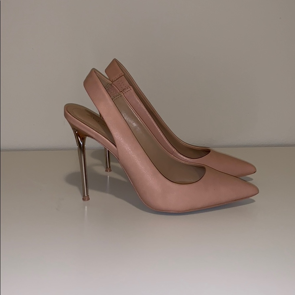 Shoes - Picture 2 of 3